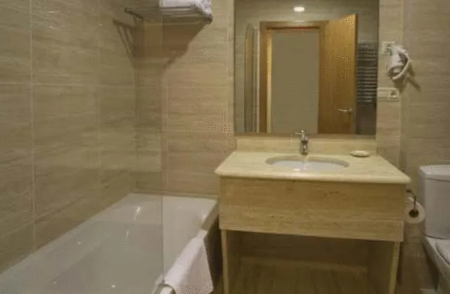 Hotel As Brisas Do Freixo Serra De Outes